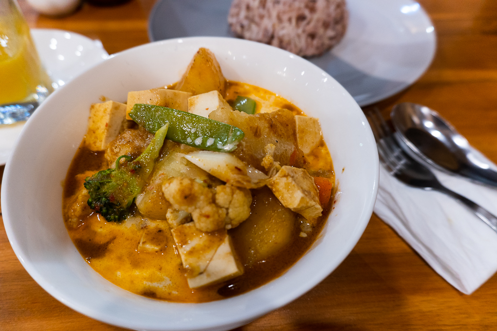 comer vegano en Tailandia: massaman curry