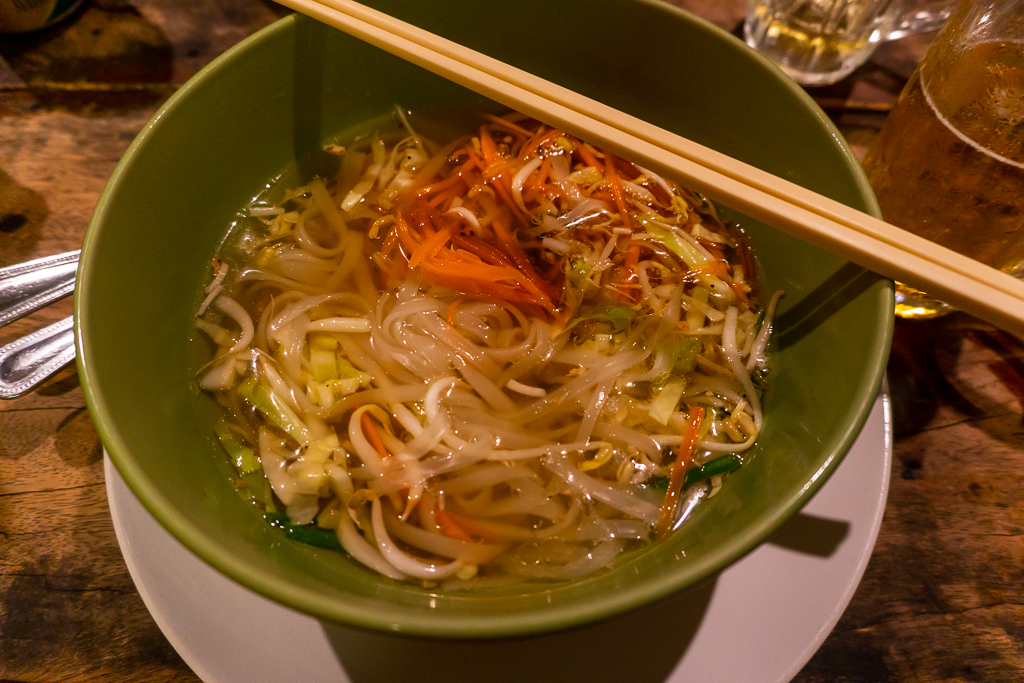 comer vegano en Tailandia: Sukhothai noodles